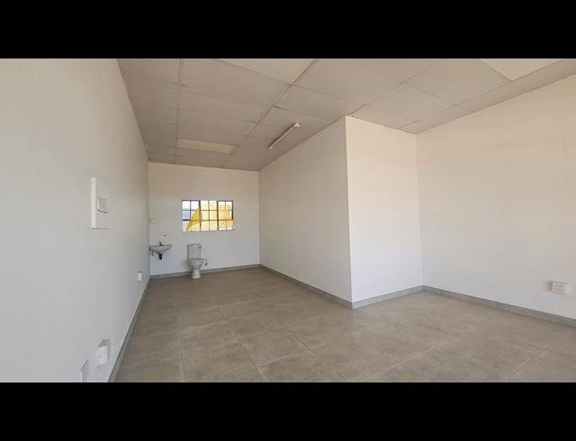90M² RETAIL TO LET IN ROSSLYN